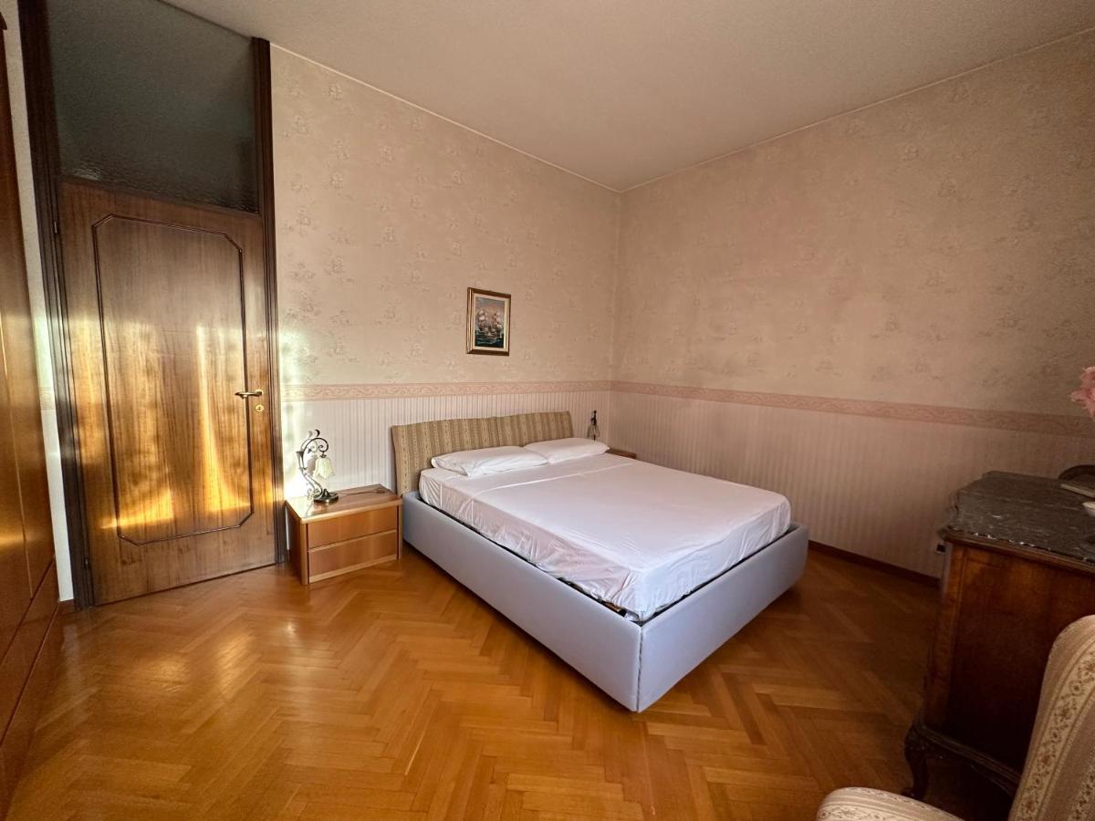 Dehomes - Two Bedrooms, Terrace, Wi-Fi, Tram To Centre & Rho Fiera Μιλάνο Εξωτερικό φωτογραφία