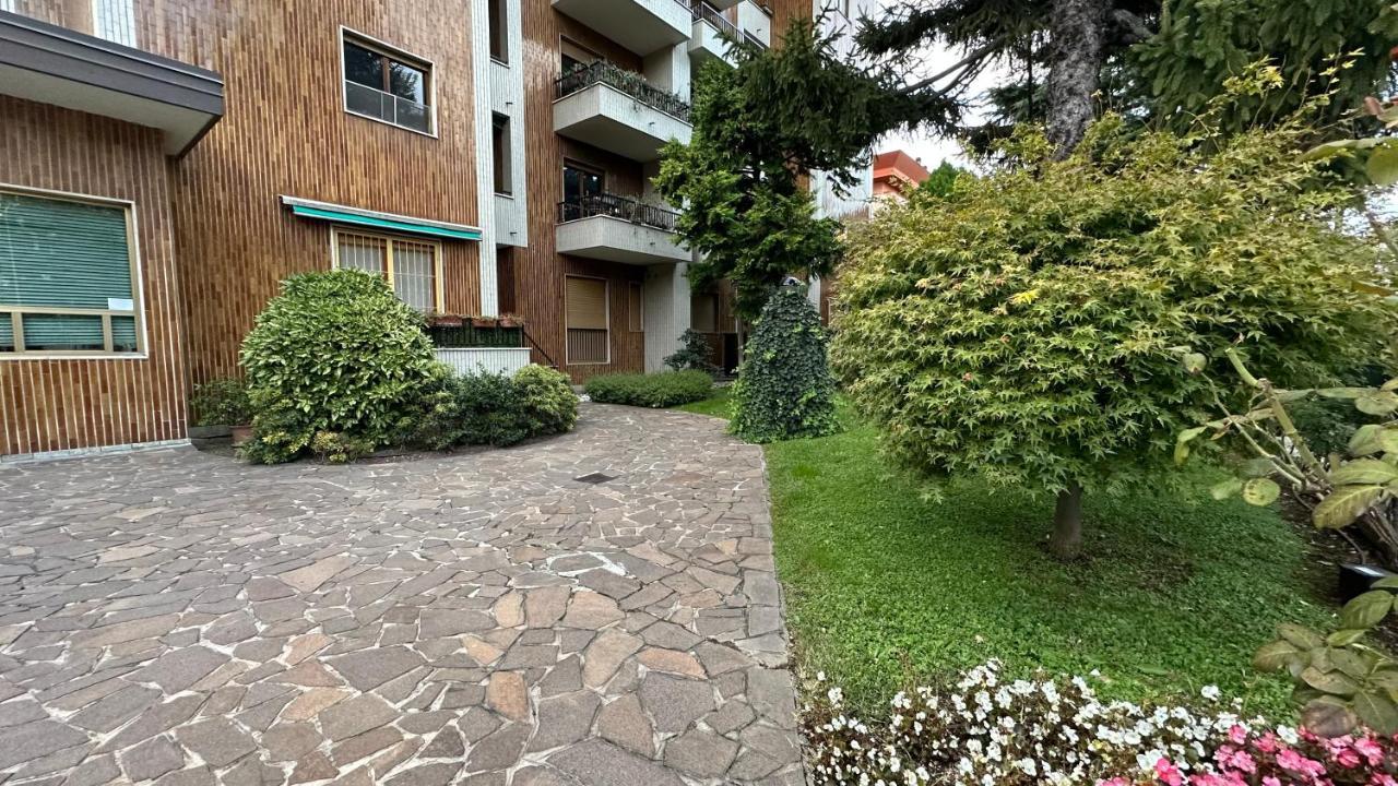 Dehomes - Two Bedrooms, Terrace, Wi-Fi, Tram To Centre & Rho Fiera Μιλάνο Εξωτερικό φωτογραφία