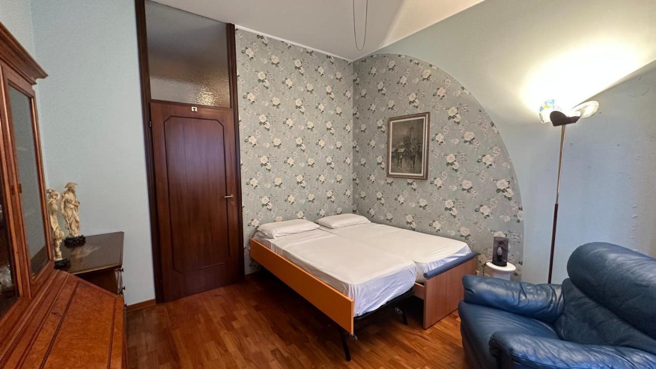 Dehomes - Two Bedrooms, Terrace, Wi-Fi, Tram To Centre & Rho Fiera Μιλάνο Εξωτερικό φωτογραφία